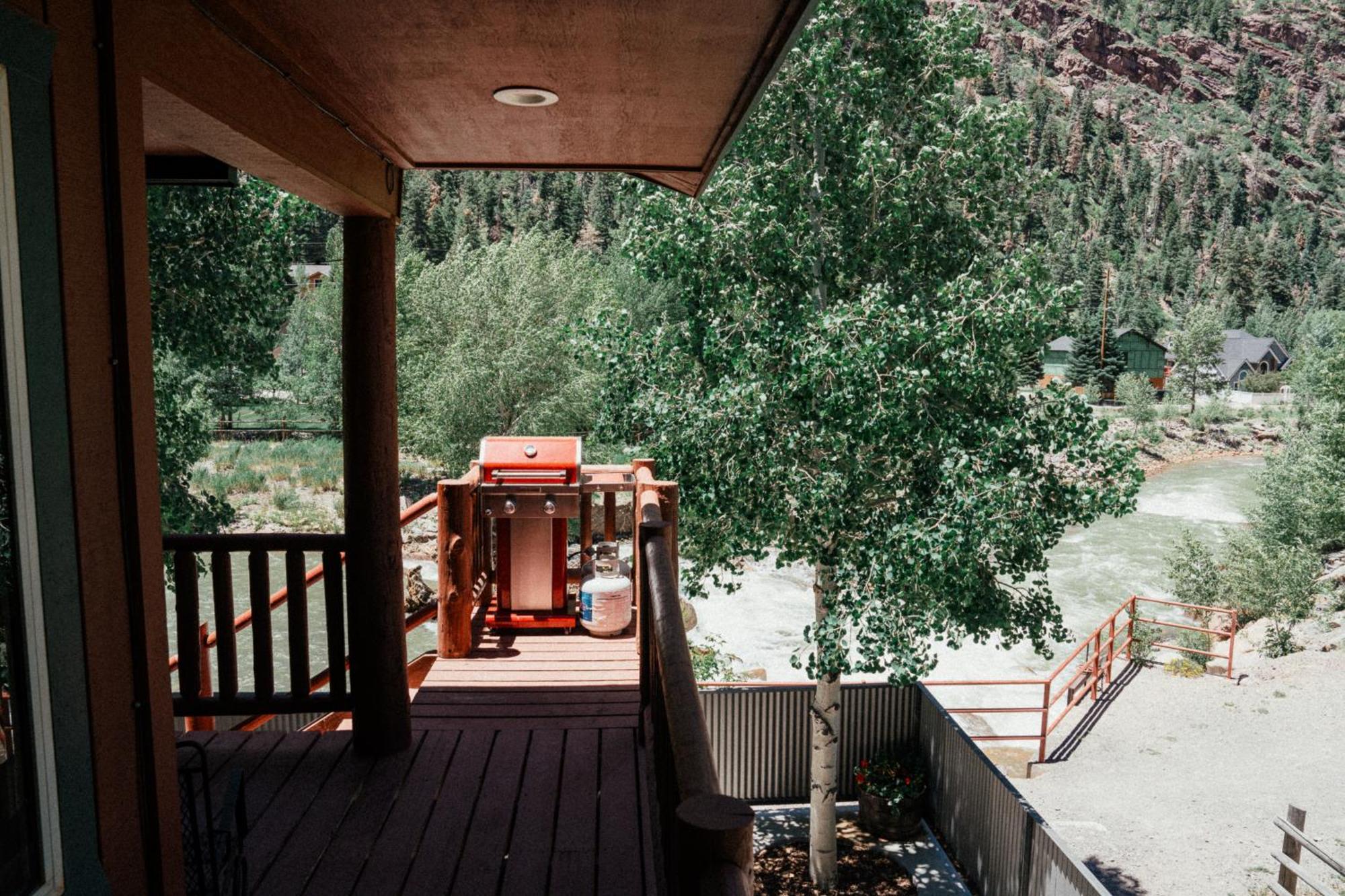 Ouray Riverside Resort - Inn&Cabins Buitenkant foto